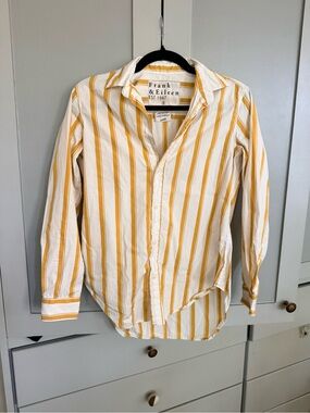 Frank & Eileen White Button-Down Shirt with Yellow Stripes - Small